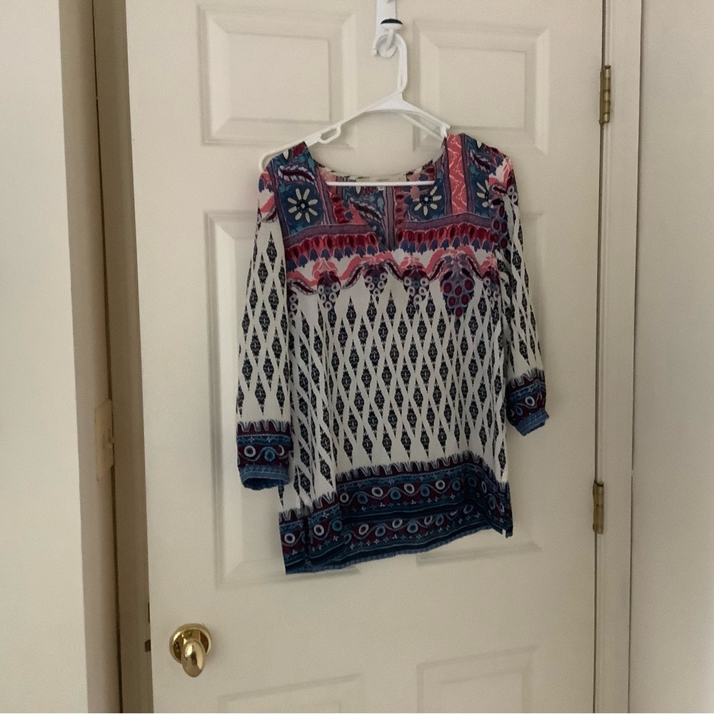 Fun 2 Fun Black and White Graphic Tunic with Cuffed Sleeves